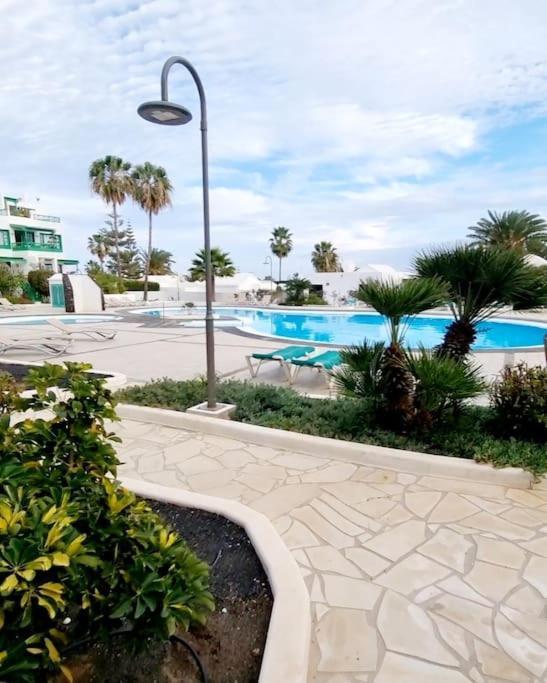 Playa Bastian First Line Of The Sea Appartement Costa Teguise Buitenkant foto